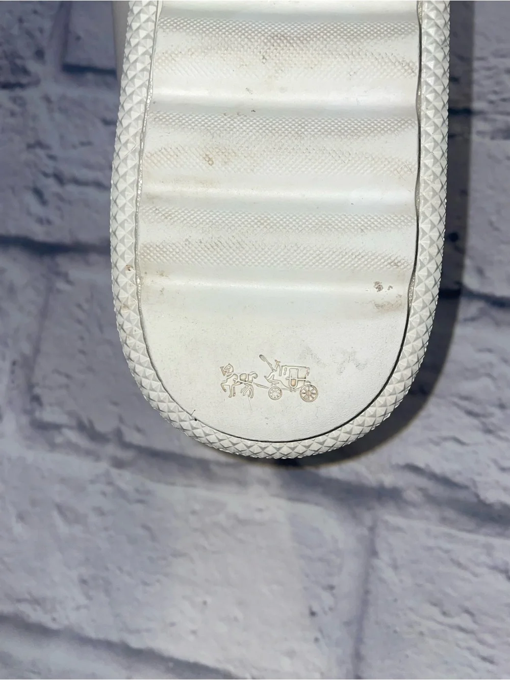 Coach C101 Low Top Sneaker. Size 10